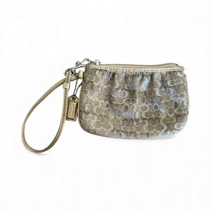 NWOT Coach Metallic Signature Wristlet